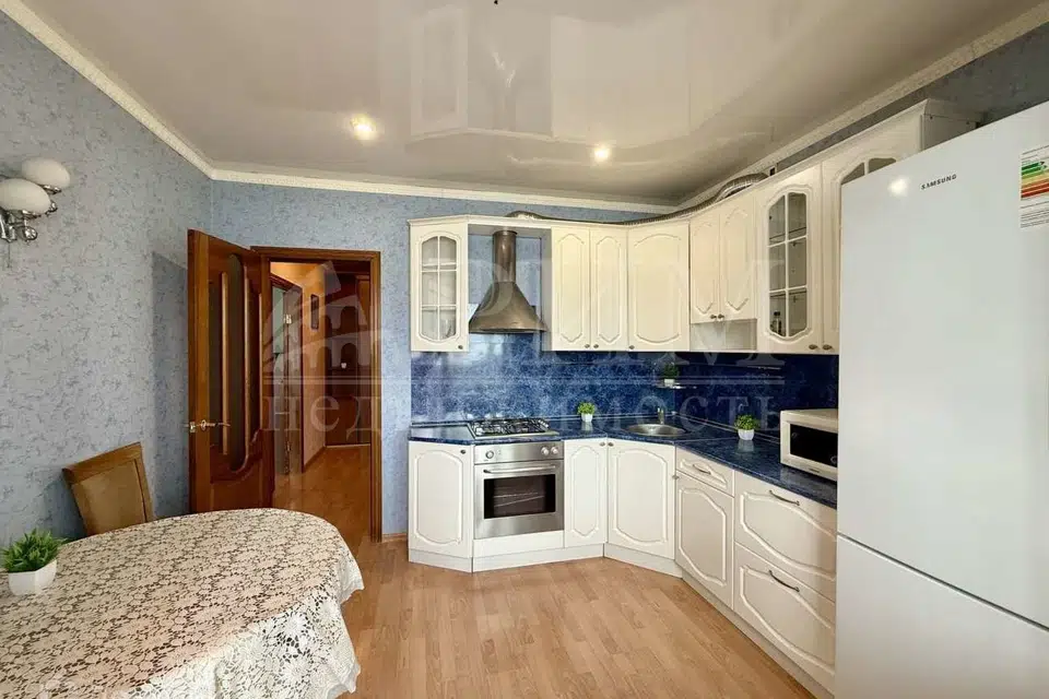 Продаётся 1-комнатная квартира, 48.7 м²