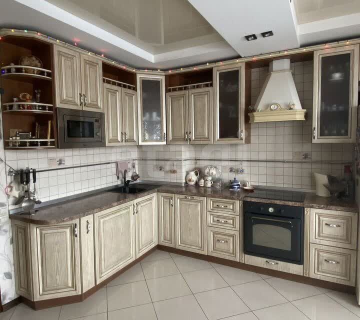 Продаётся 2-комнатная квартира, 65.7 м²