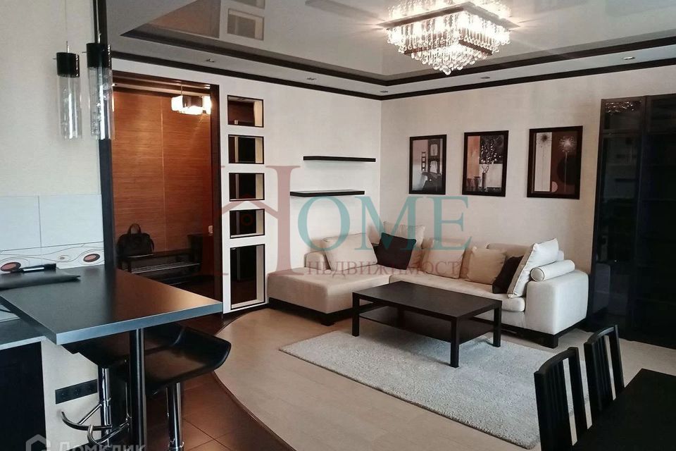 Сдаётся 2-комнатная квартира, 83 м²