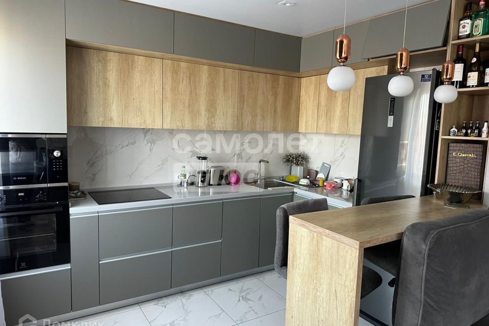 Сдаётся 4-комнатная квартира, 81.3 м²