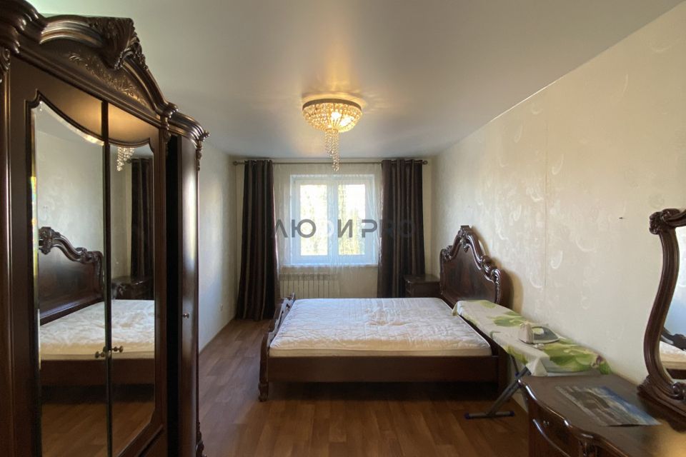 Сдаётся 3-комнатная квартира, 90 м²