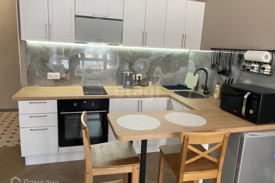Продаётся 1-комнатная квартира, 38 м²