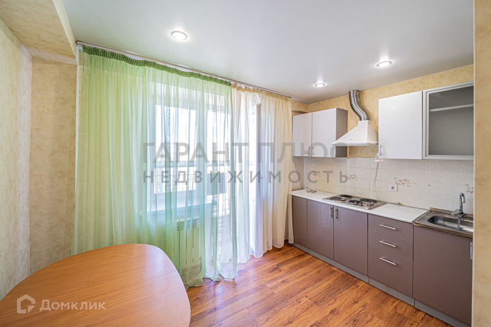 Сдаётся 2-комнатная квартира, 56 м²