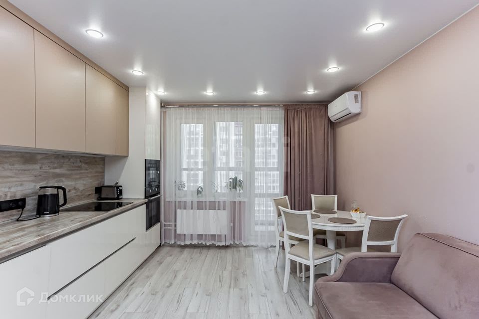 Продаётся 3-комнатная квартира, 92.7 м²