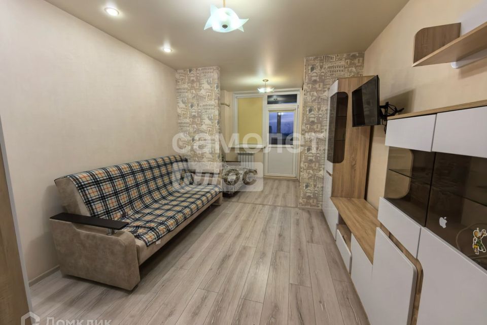 Сдаётся 1-комнатная квартира, 42 м²