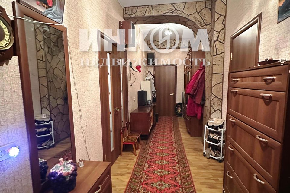 Продаётся 2-комнатная квартира, 79.2 м²