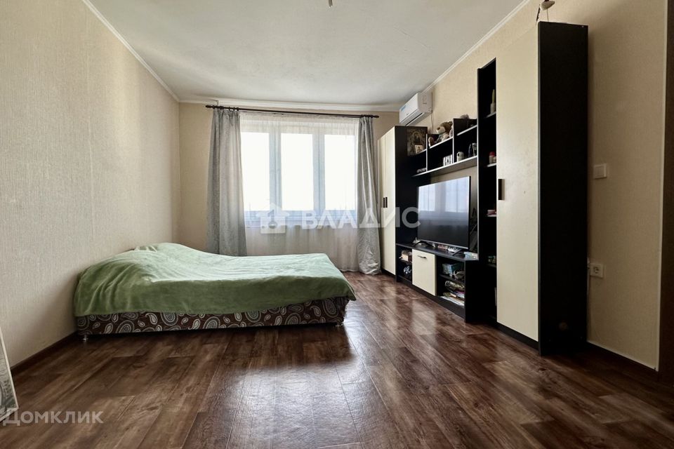 Продаётся 1-комнатная квартира, 37.8 м²