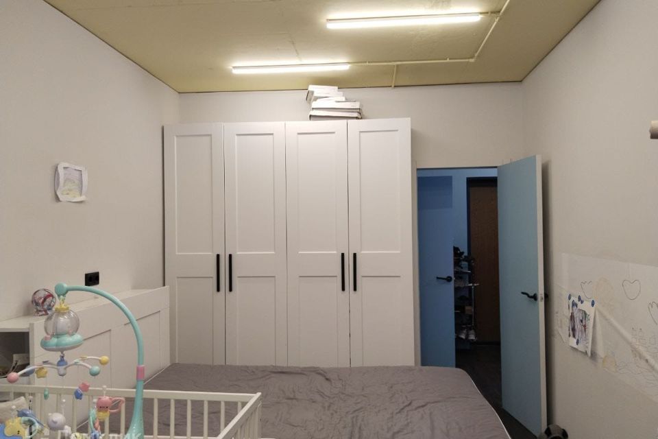 Продаётся 1-комнатная квартира, 41.9 м²