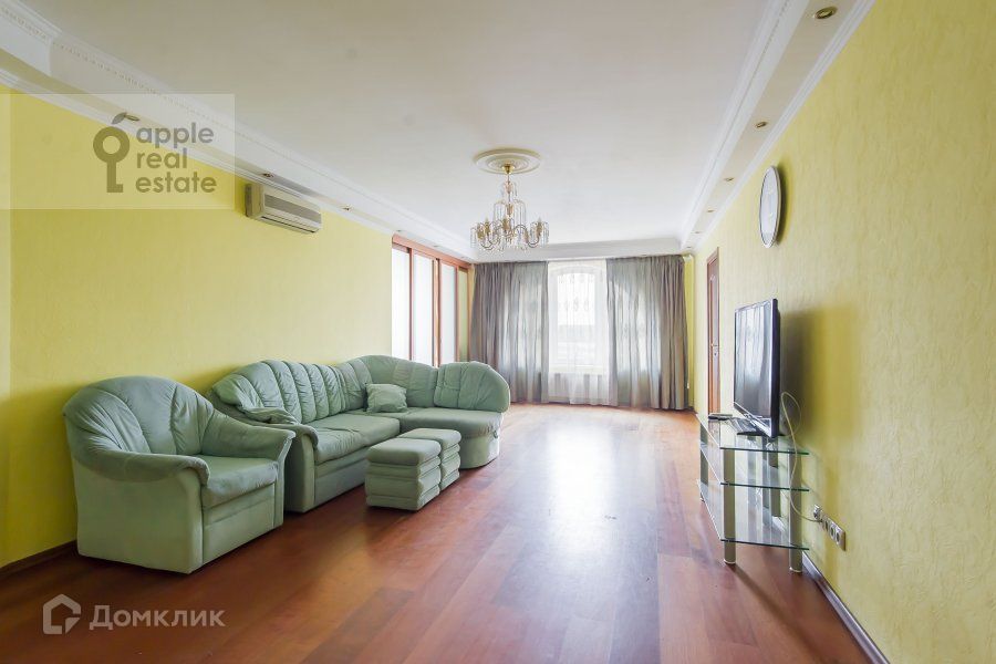 Сдаётся 4-комнатная квартира, 145 м²
