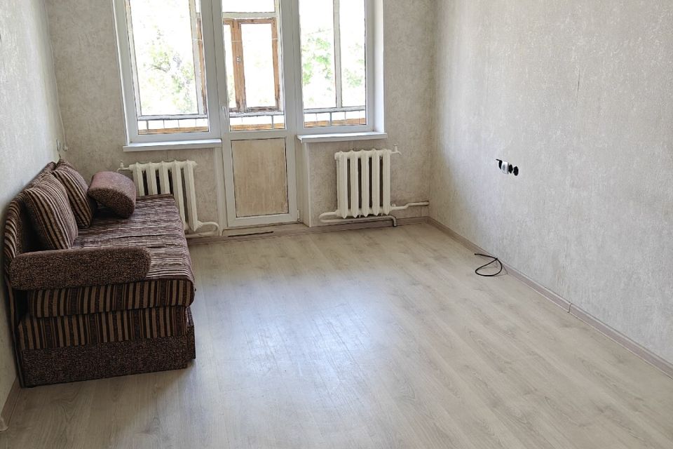 Продаётся 3-комнатная квартира, 60 м²