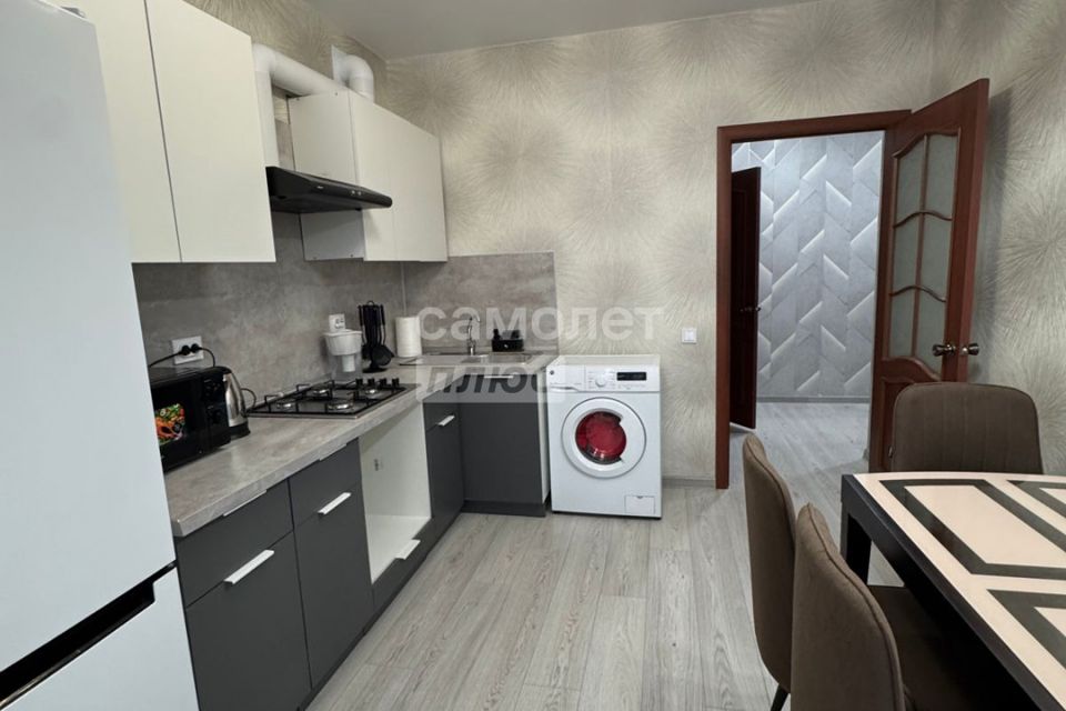 Продаётся 1-комнатная квартира, 41 м²