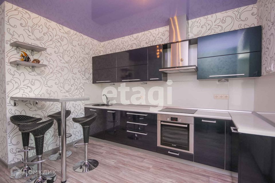 Продаётся 2-комнатная квартира, 64.8 м²