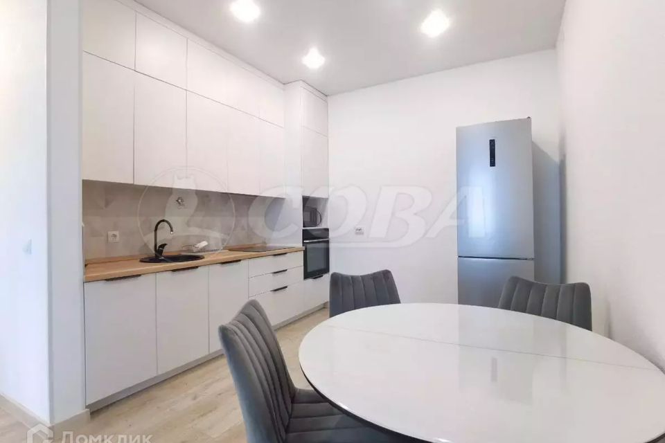 Сдаётся 2-комнатная квартира, 62.8 м²