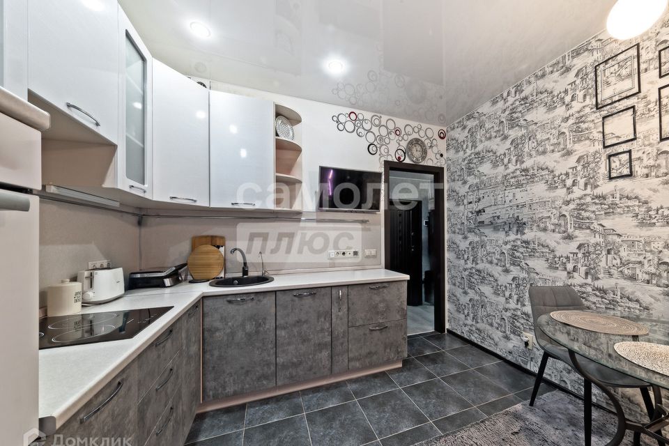 Продаётся 1-комнатная квартира, 42.5 м²