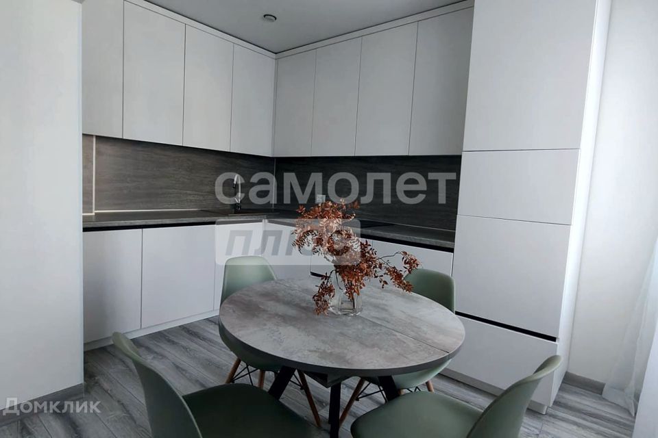 Продаётся 2-комнатная квартира, 69.4 м²