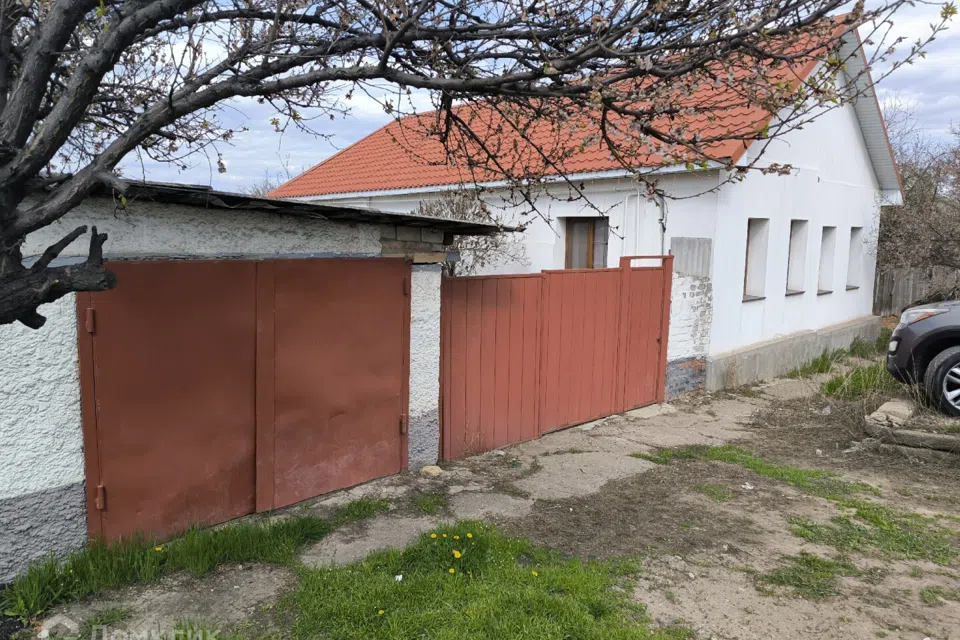 Продаётся 1-этажный дом, 140 м²