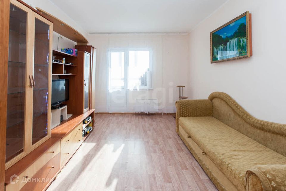 Продаётся 1-комнатная квартира, 43.2 м²