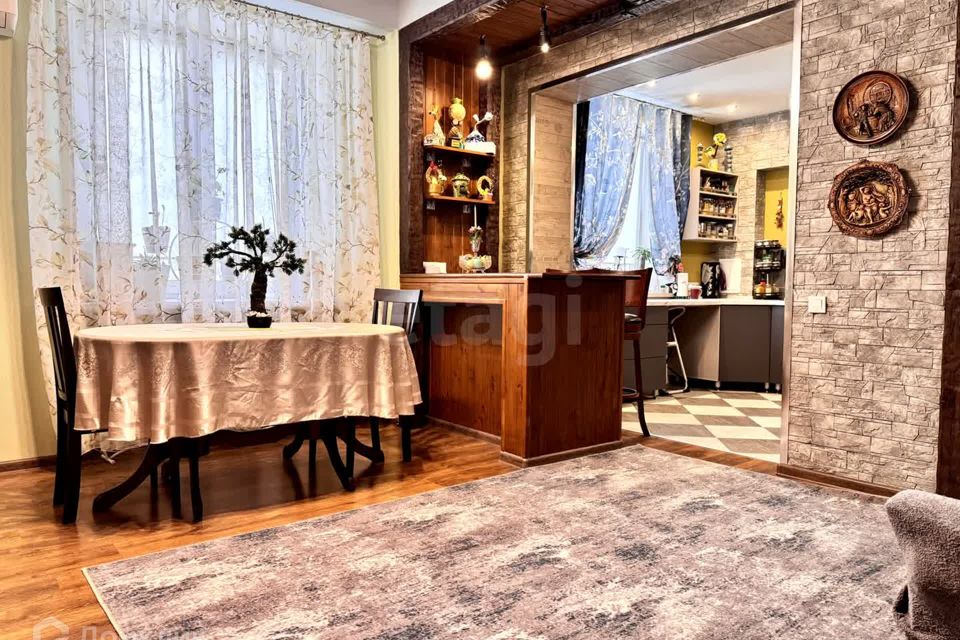 Продаётся 3-комнатная квартира, 77.8 м²