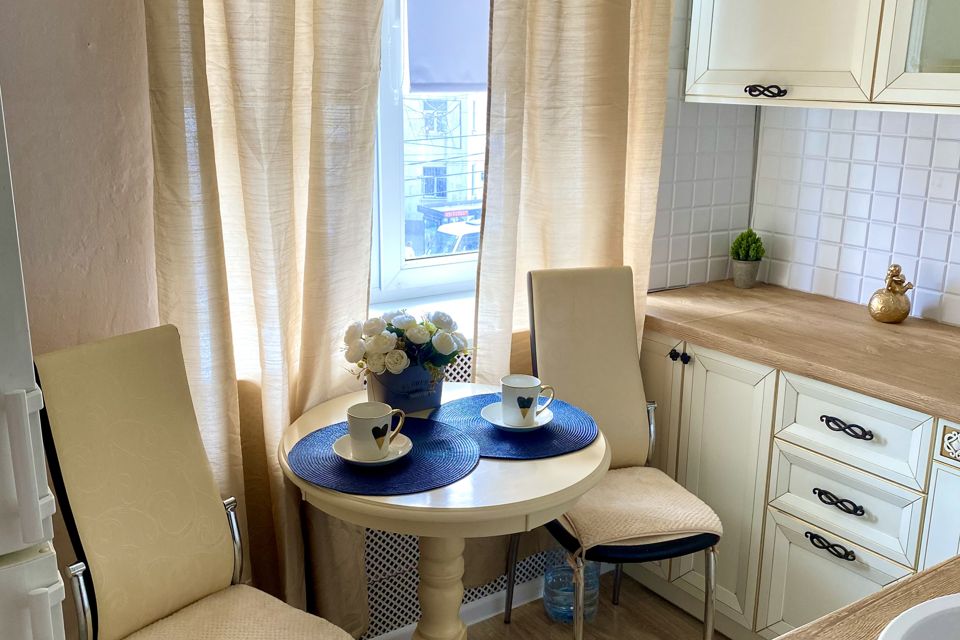 Продаётся 2-комнатная квартира, 42.8 м²