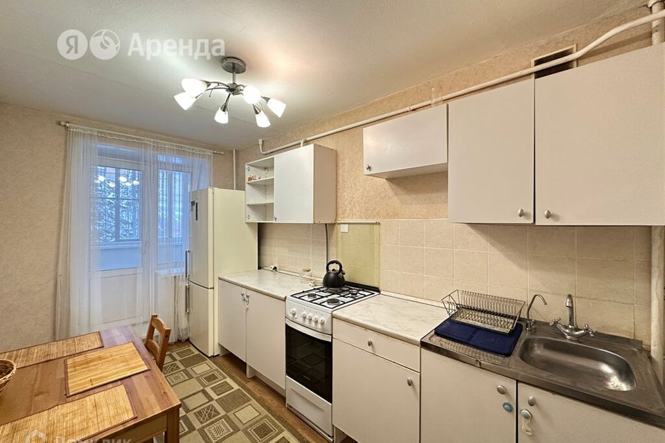 Сдаётся 1-комнатная квартира, 40 м²