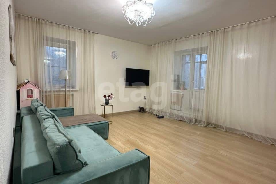 Продаётся 2-комнатная квартира, 57.3 м²