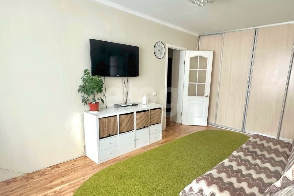 Продаётся 4-комнатная квартира, 58 м²