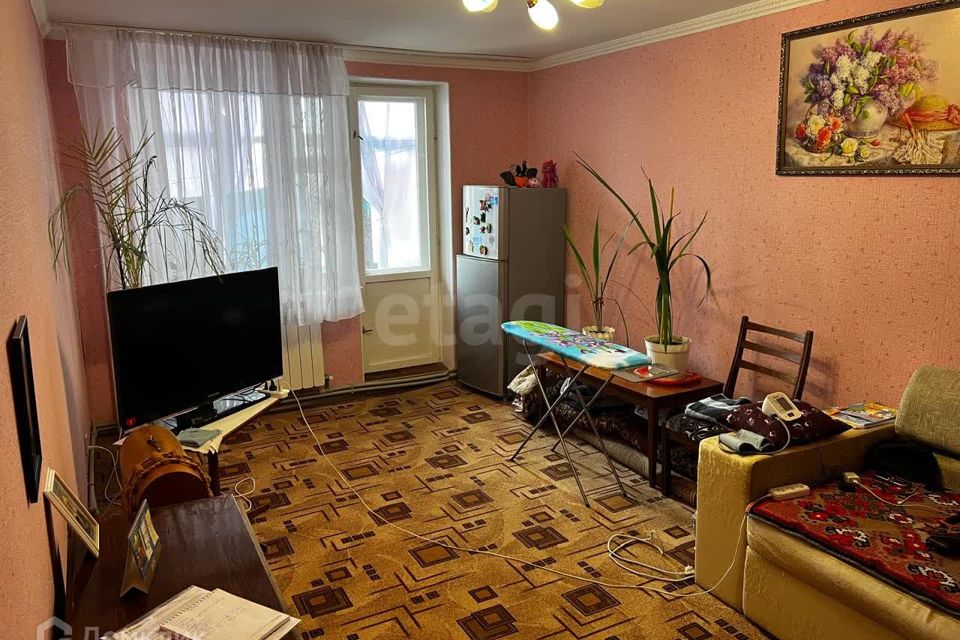 Продаётся 3-комнатная квартира, 65.5 м²