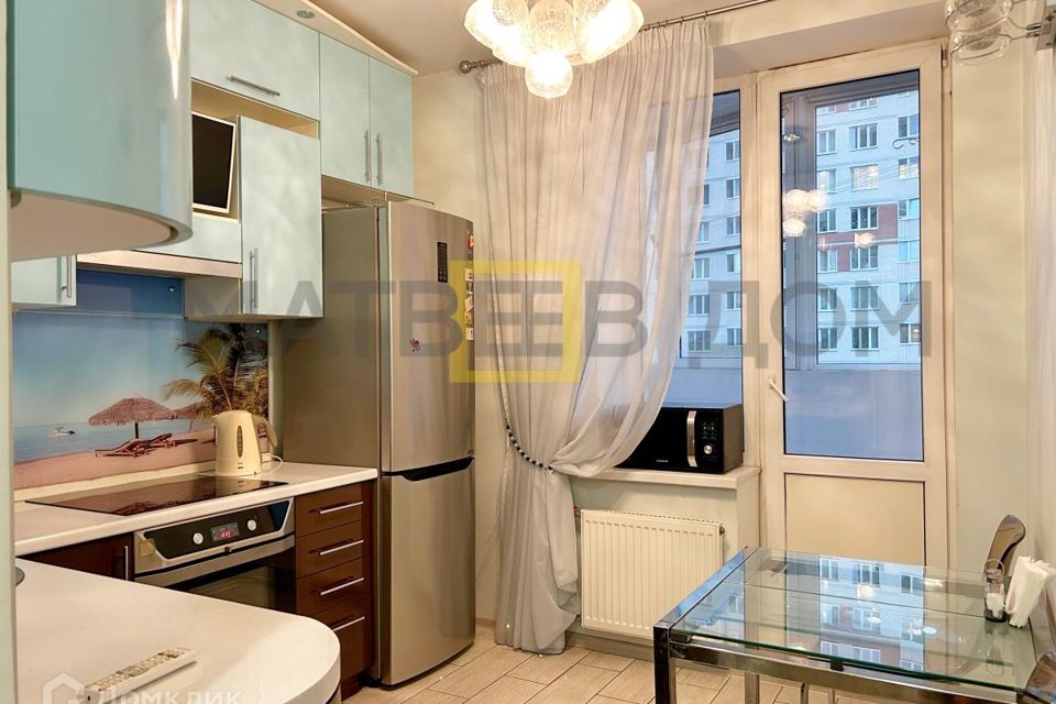 Сдаётся 2-комнатная квартира, 65 м²