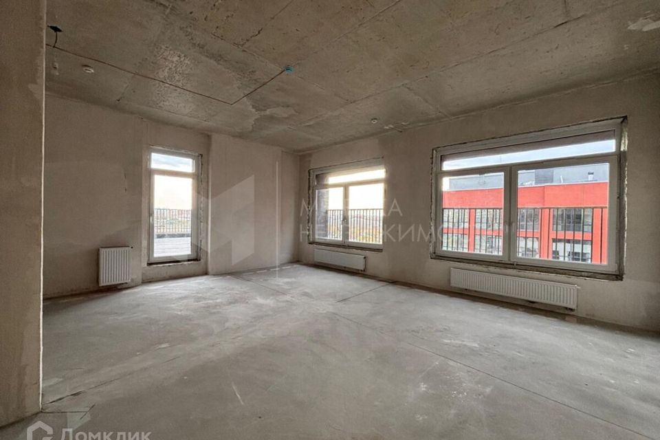 Продаётся 2-комнатная квартира, 121 м²