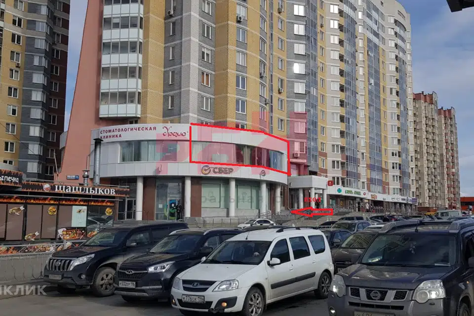 Сдаётся торговое помещение, 273.4 м²