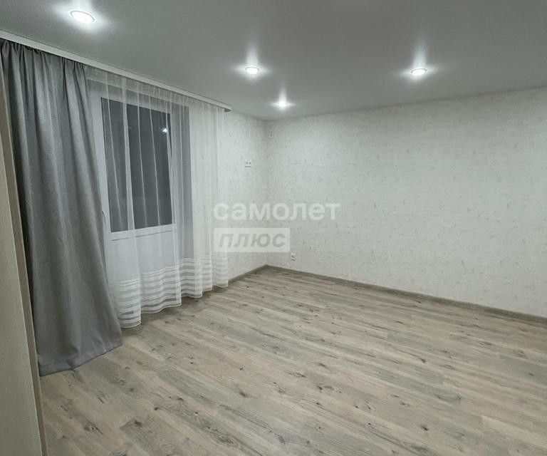 Продаётся 1-комнатная квартира, 38 м²