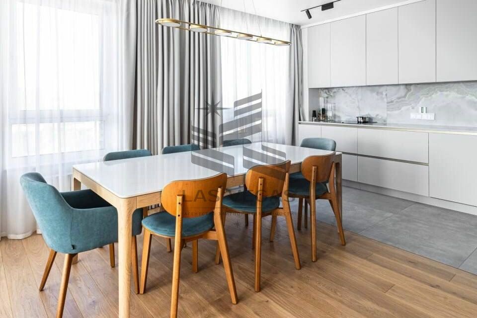 Сдаётся 1-комнатная квартира, 60 м²