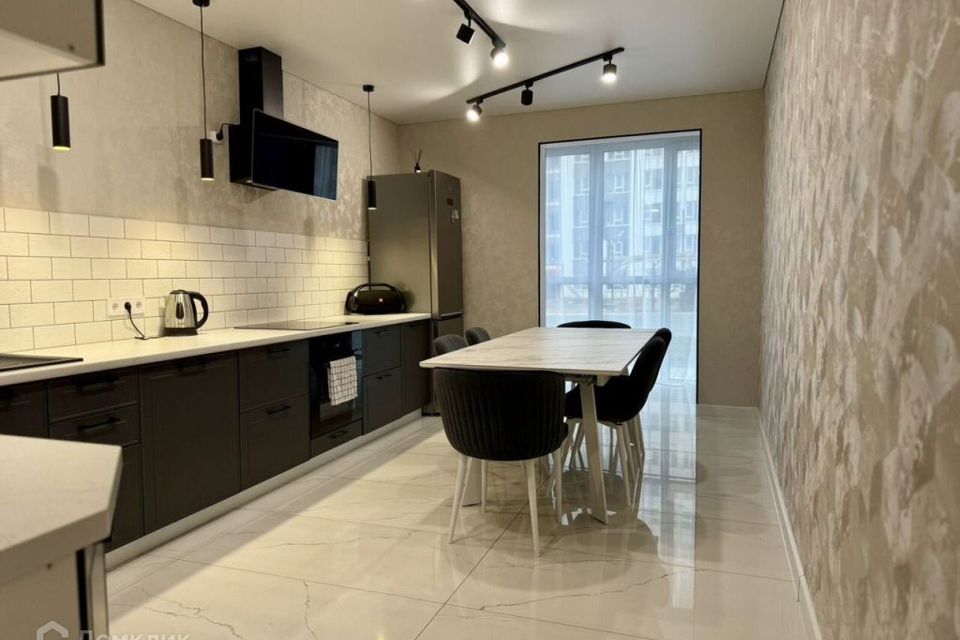 Продаётся 3-комнатная квартира, 82.5 м²