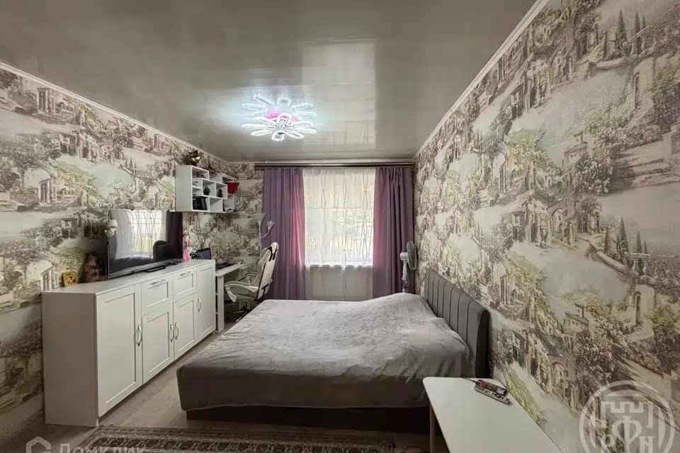 Продаётся 3-комнатная квартира, 51.9 м²