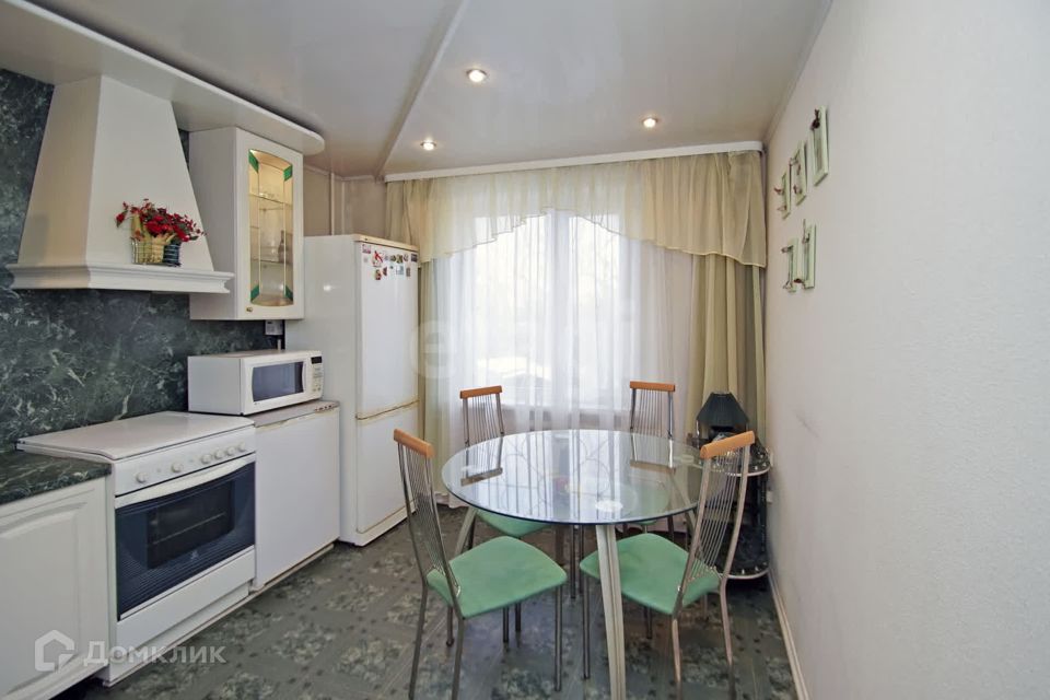 Продаётся 3-комнатная квартира, 68.6 м²