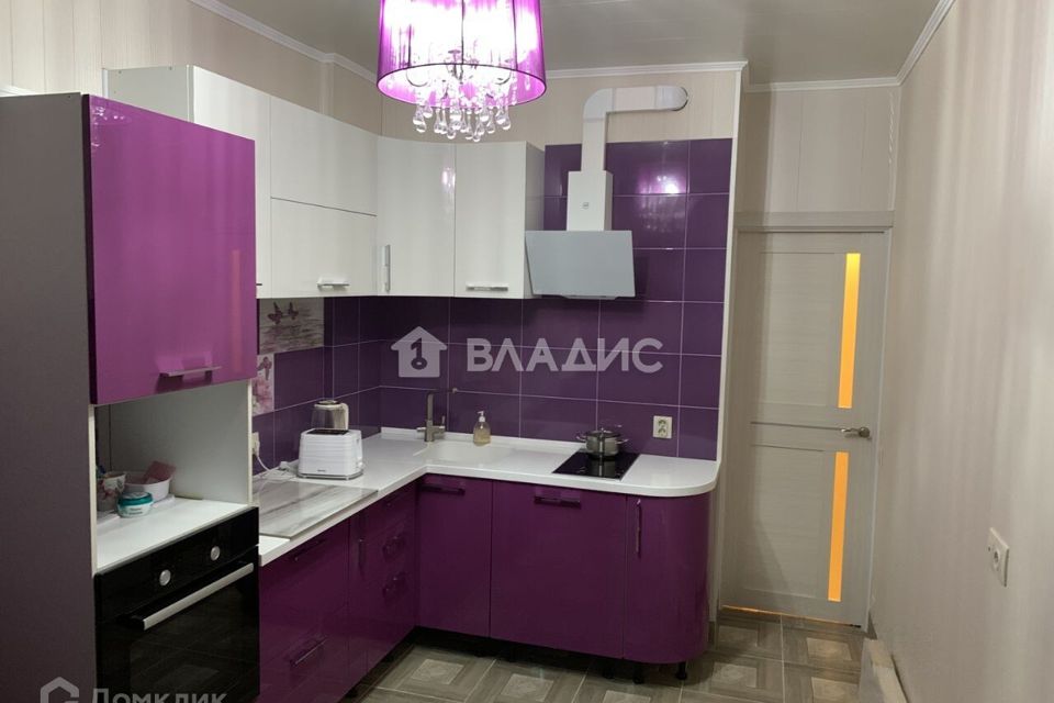 Продаётся 1-комнатная квартира, 42.3 м²