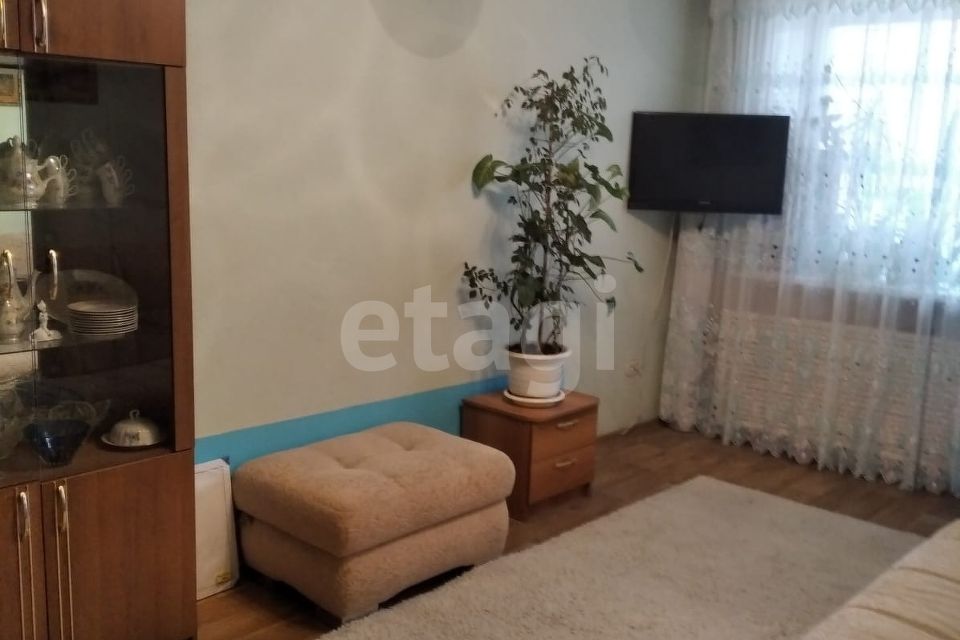 Квартира автозаводец. Квартира автозаводец. Квартира автозаводец. Квартира автозаводец. 10 микрорайон брянск.