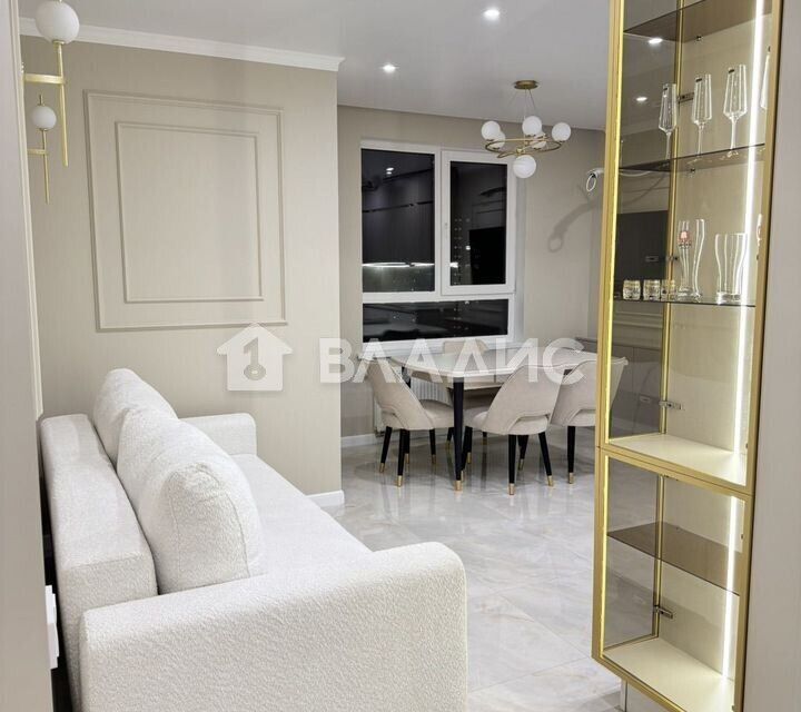 Продаётся 2-комнатная квартира, 71 м²