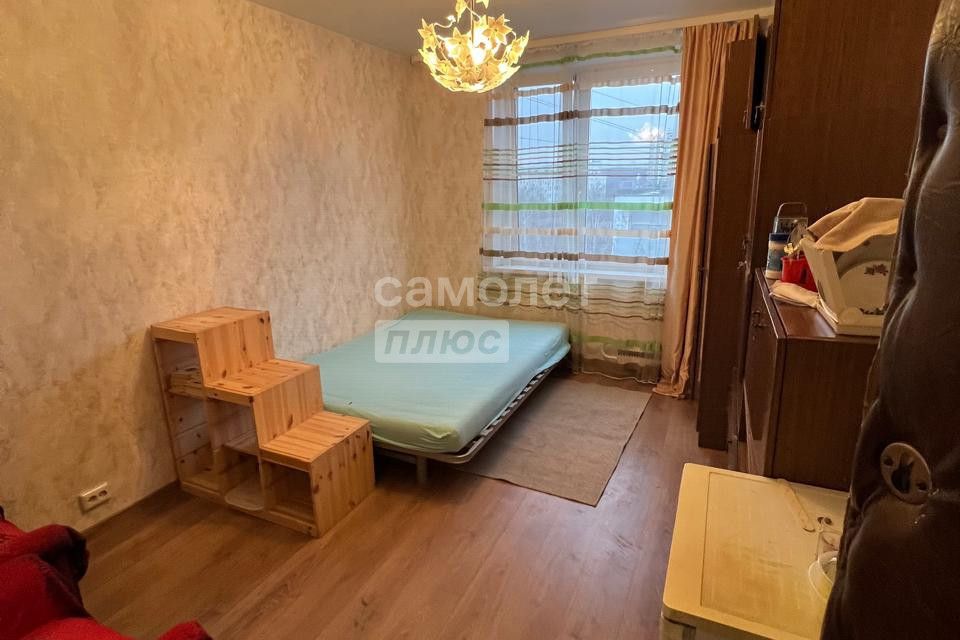 Продаётся комната в 3-комн. квартире, 12.8 м²