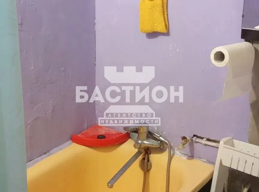 Продаётся 3-комнатная квартира, 55.5 м²