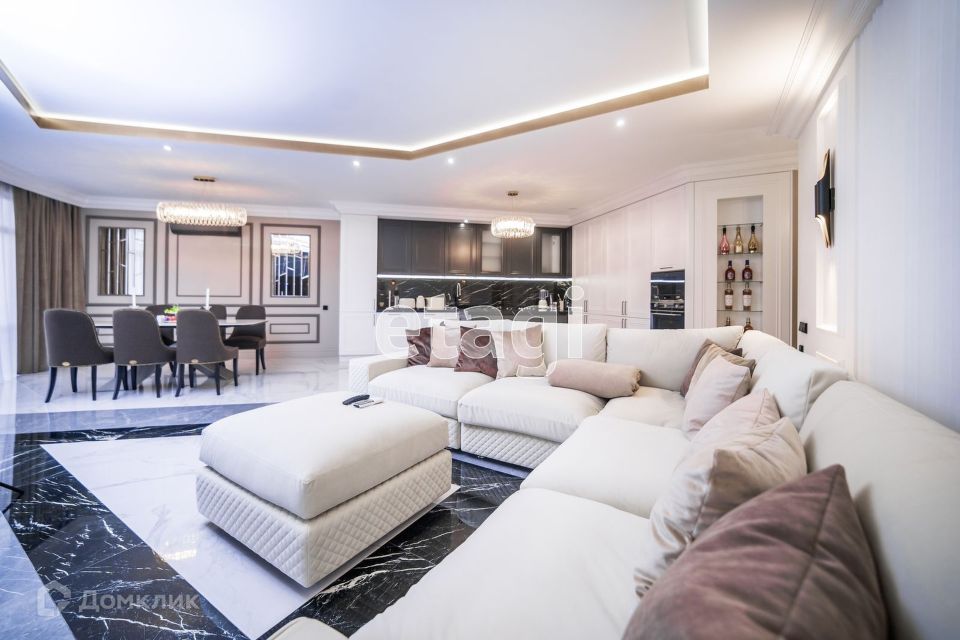 Продаётся 2-комнатная квартира, 102 м²