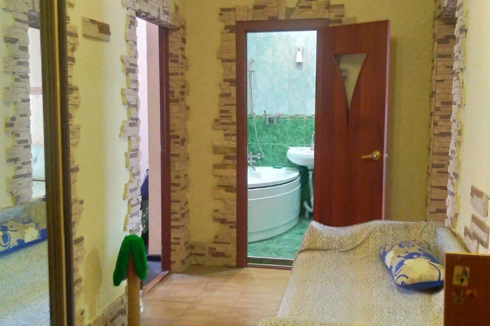 Продаётся 2-комнатная квартира, 56 м²