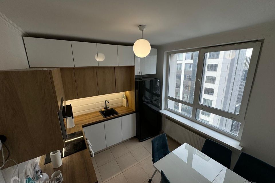 Продаётся 3-комнатная квартира, 77.3 м²