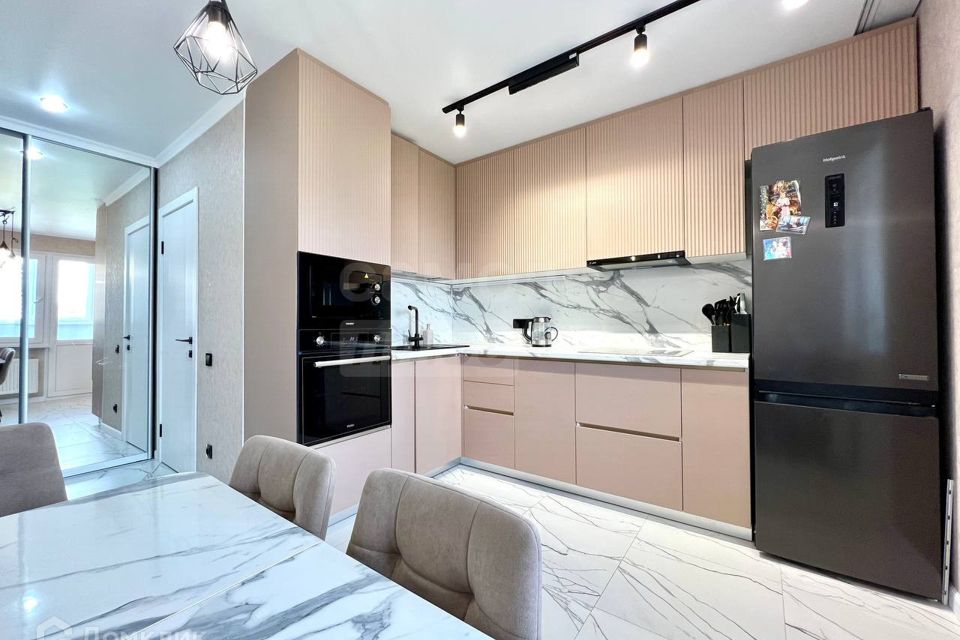 Продаётся 2-комнатная квартира, 58.8 м²