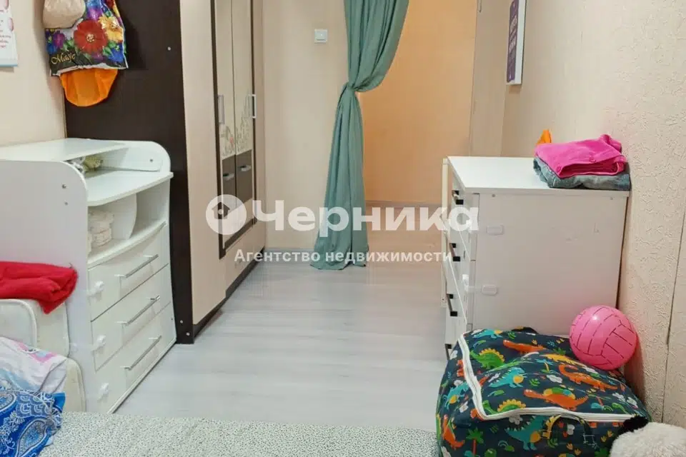 Продаётся 3-комнатная квартира, 55 м²