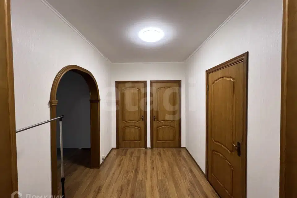 Продаётся 4-комнатная квартира, 92.3 м²