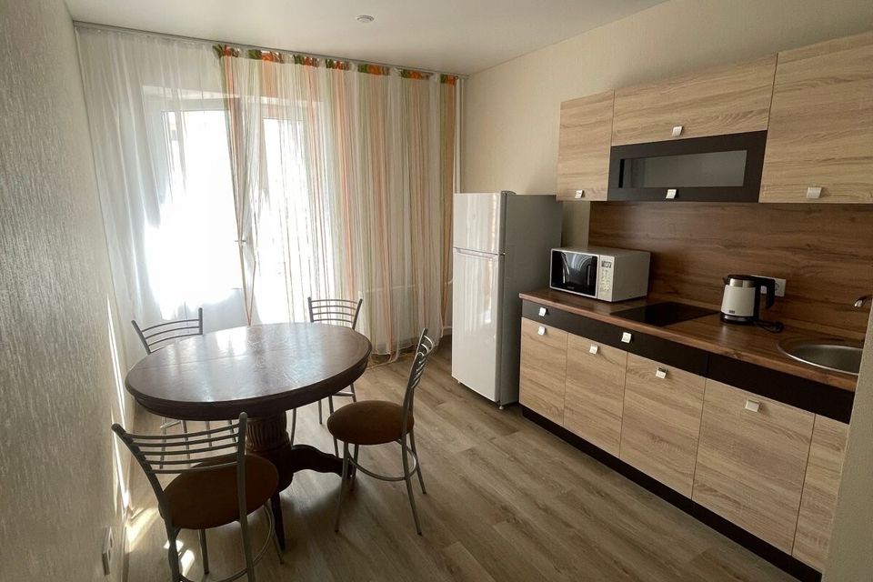 Сдаётся 1-комнатная квартира, 43 м²