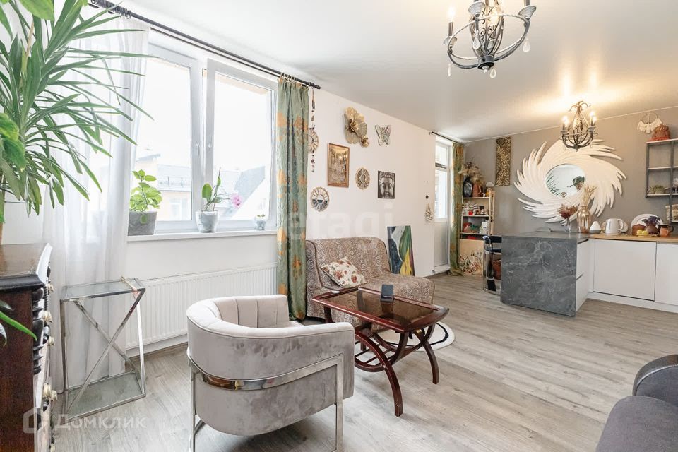 Продаётся 2-комнатная квартира, 58.7 м²