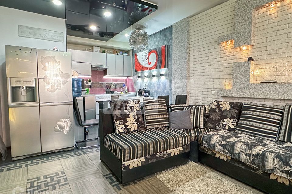 Продаётся 5-комнатная квартира, 170 м²