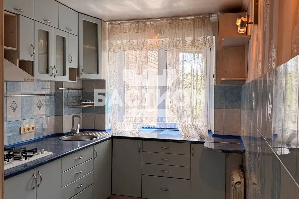 Продаётся 3-комнатная квартира, 63 м²